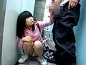 街で捕まえたロリ少女にセンズリ見せて…　サンプル画像03
